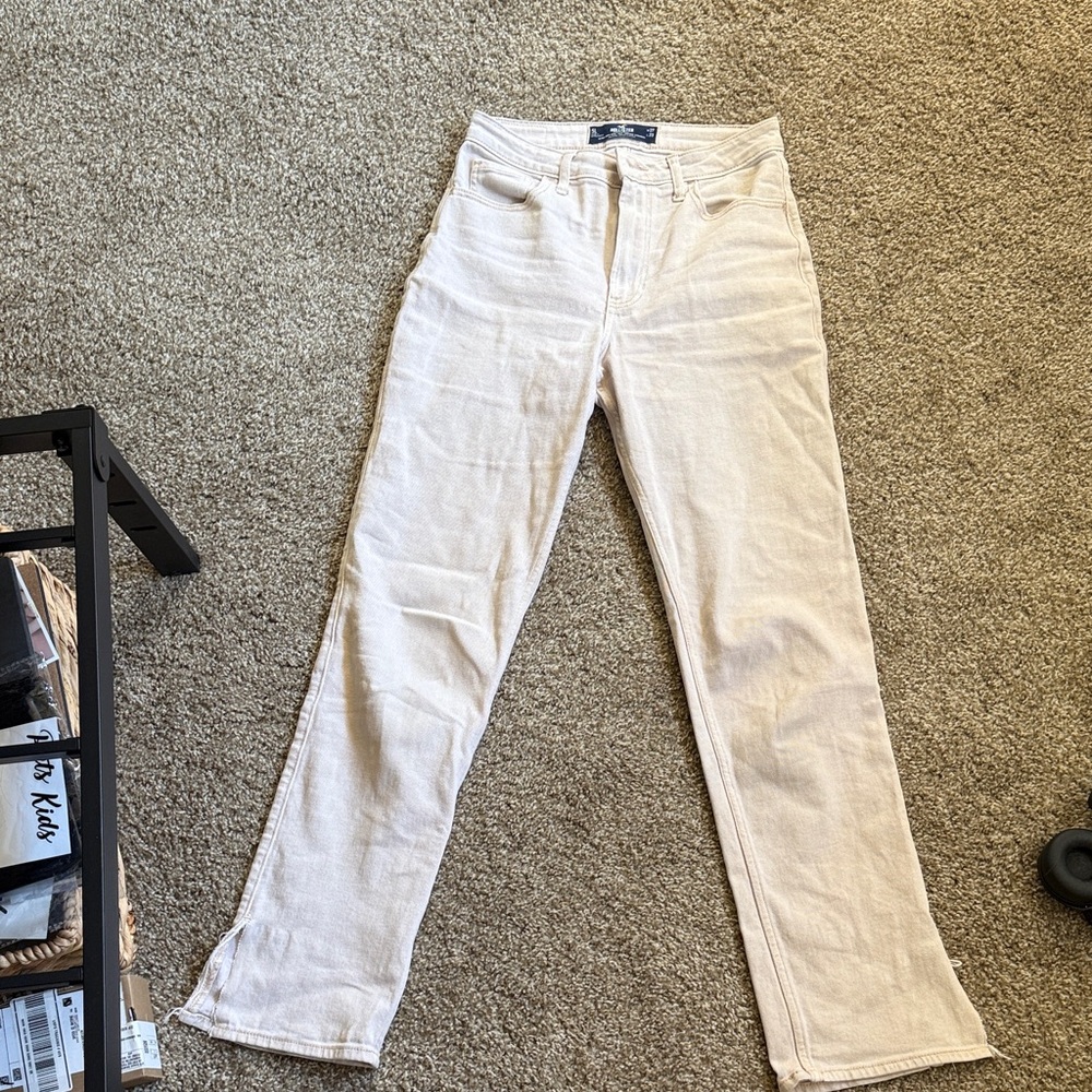 Hollister Women's Straight Leg Cream Jeans